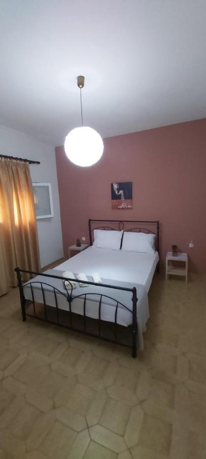 Giannis Stella Apartment Mourteri Quarto foto